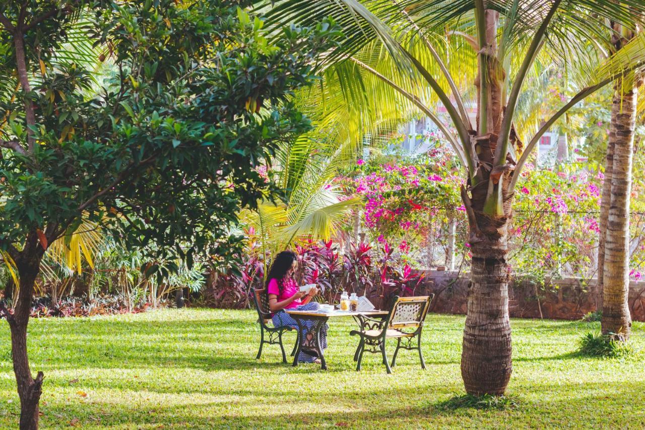 Saffronstays La Casa Maestro, Kashid - Spanish-Style Luxury Villa Near Kashid Beach 외부 사진