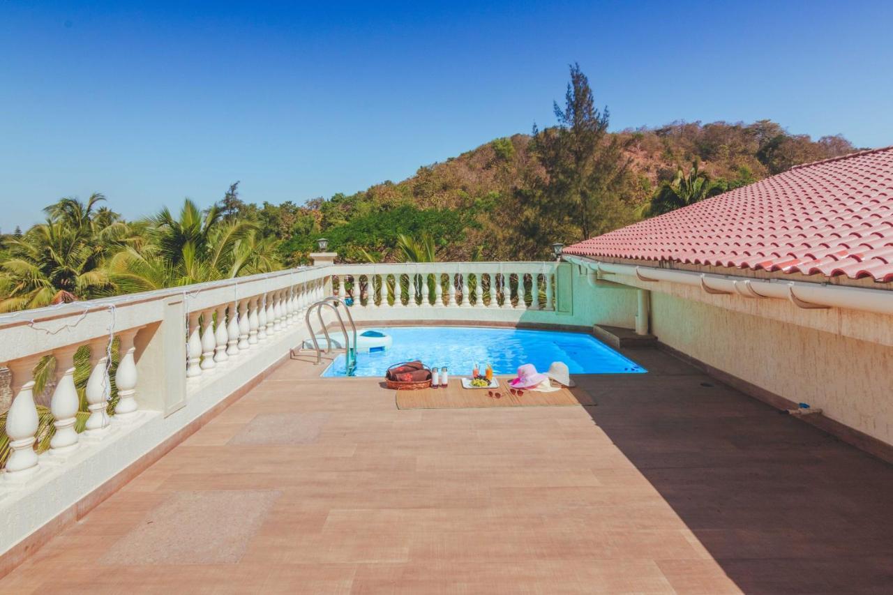 Saffronstays La Casa Maestro, Kashid - Spanish-Style Luxury Villa Near Kashid Beach 외부 사진