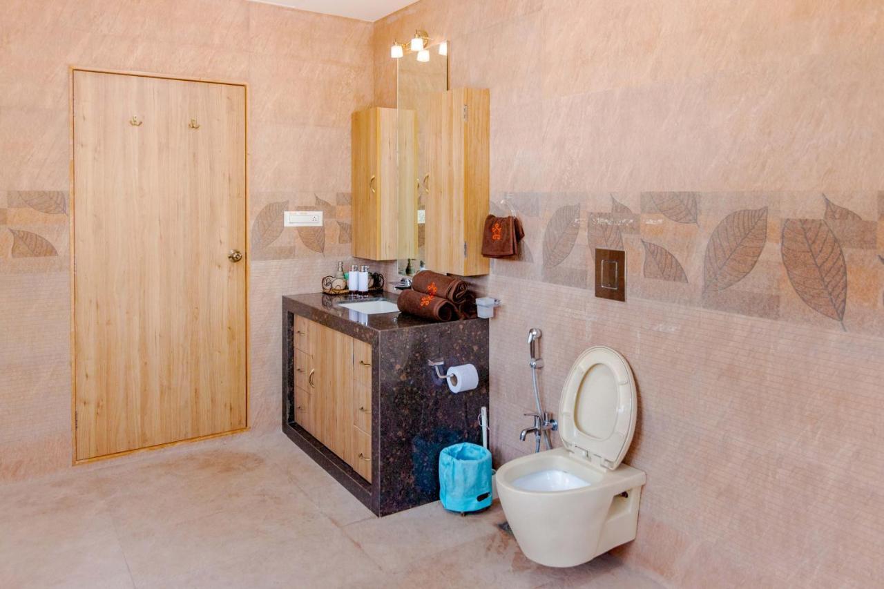 Saffronstays La Casa Maestro, Kashid - Spanish-Style Luxury Villa Near Kashid Beach 외부 사진