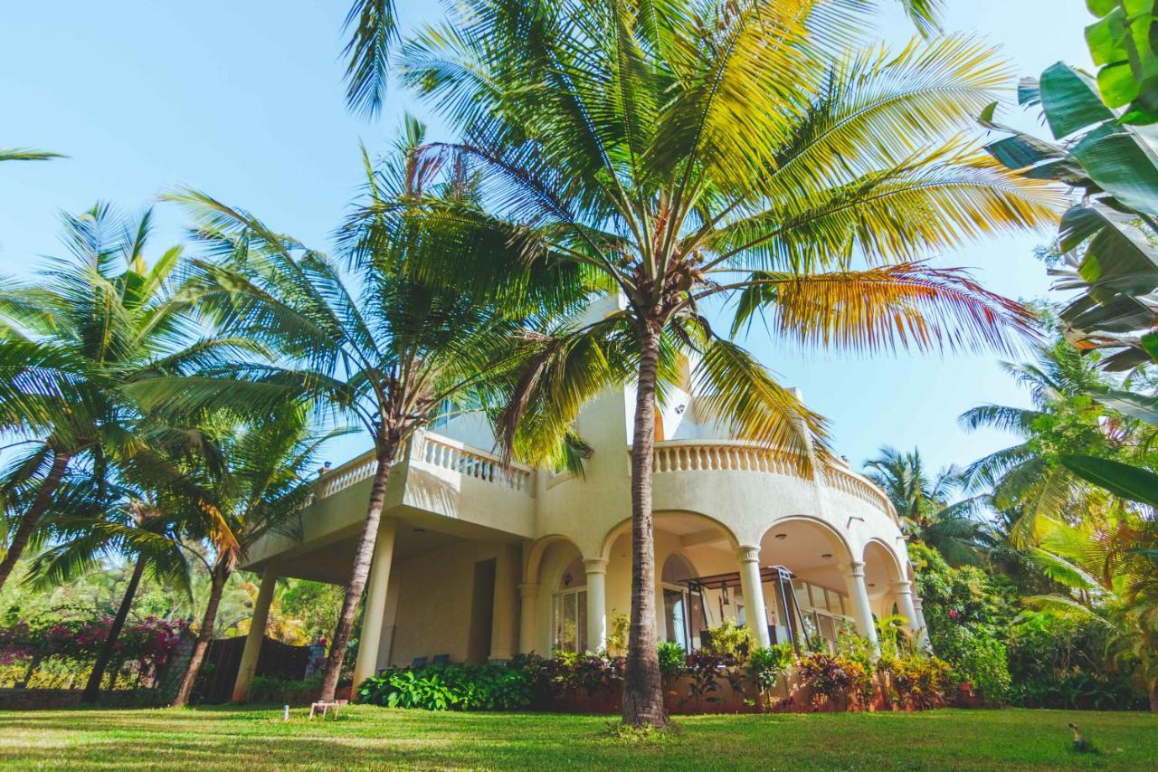 Saffronstays La Casa Maestro, Kashid - Spanish-Style Luxury Villa Near Kashid Beach 외부 사진